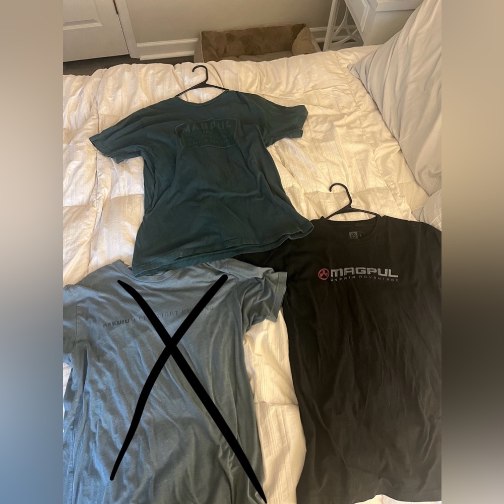 Men’s t-shirts (Magpul & Kuiu)